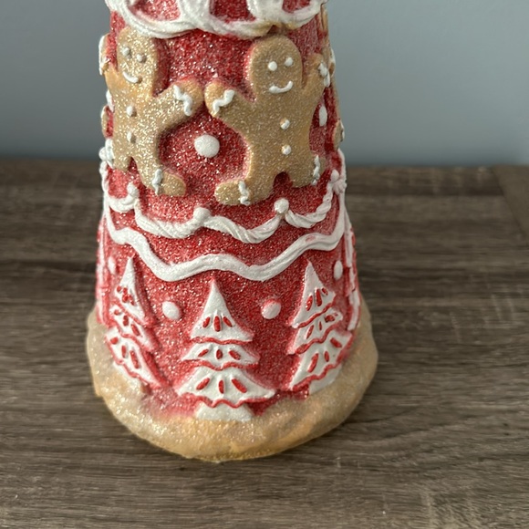 Cupcakes and Cashmere Gingerbread Christmas Tree 🌲 Red NEW - Picture 4 of 7